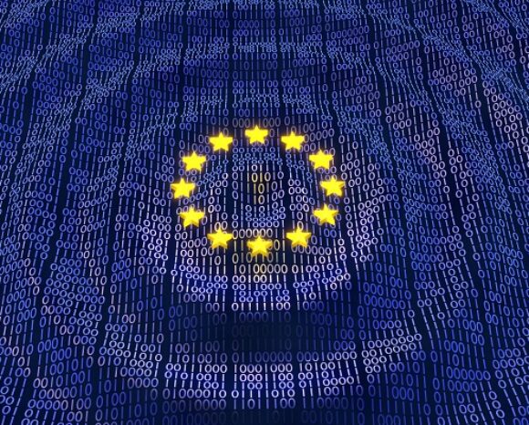 Blau-gelbe Europa-Flagge mit Daten im Hintergrund