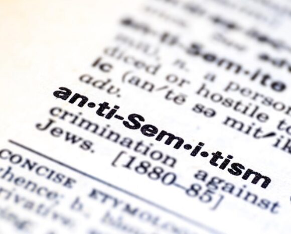 Nahaufnahme des Wortes Antisemitismus