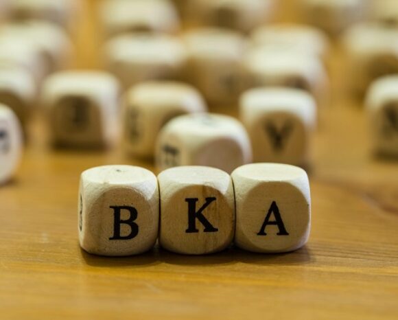 BKA, Buchstaben auf Würfeln