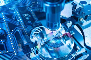 Mikrochip in Produktion