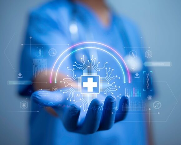 Healthcare Symbol in der Hand einer Krankenschwester